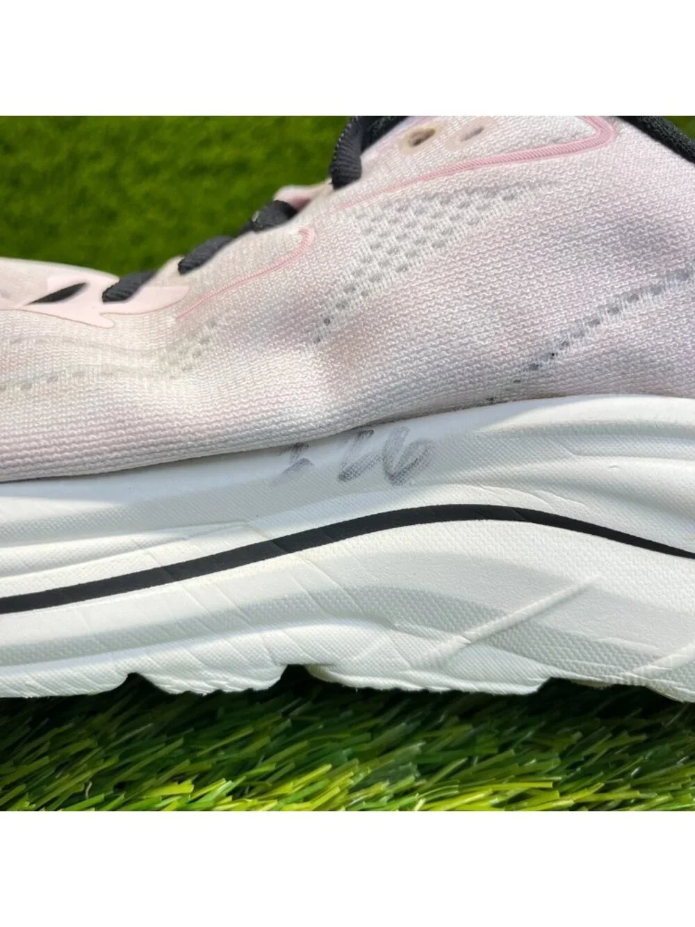 Hoka missing insoles